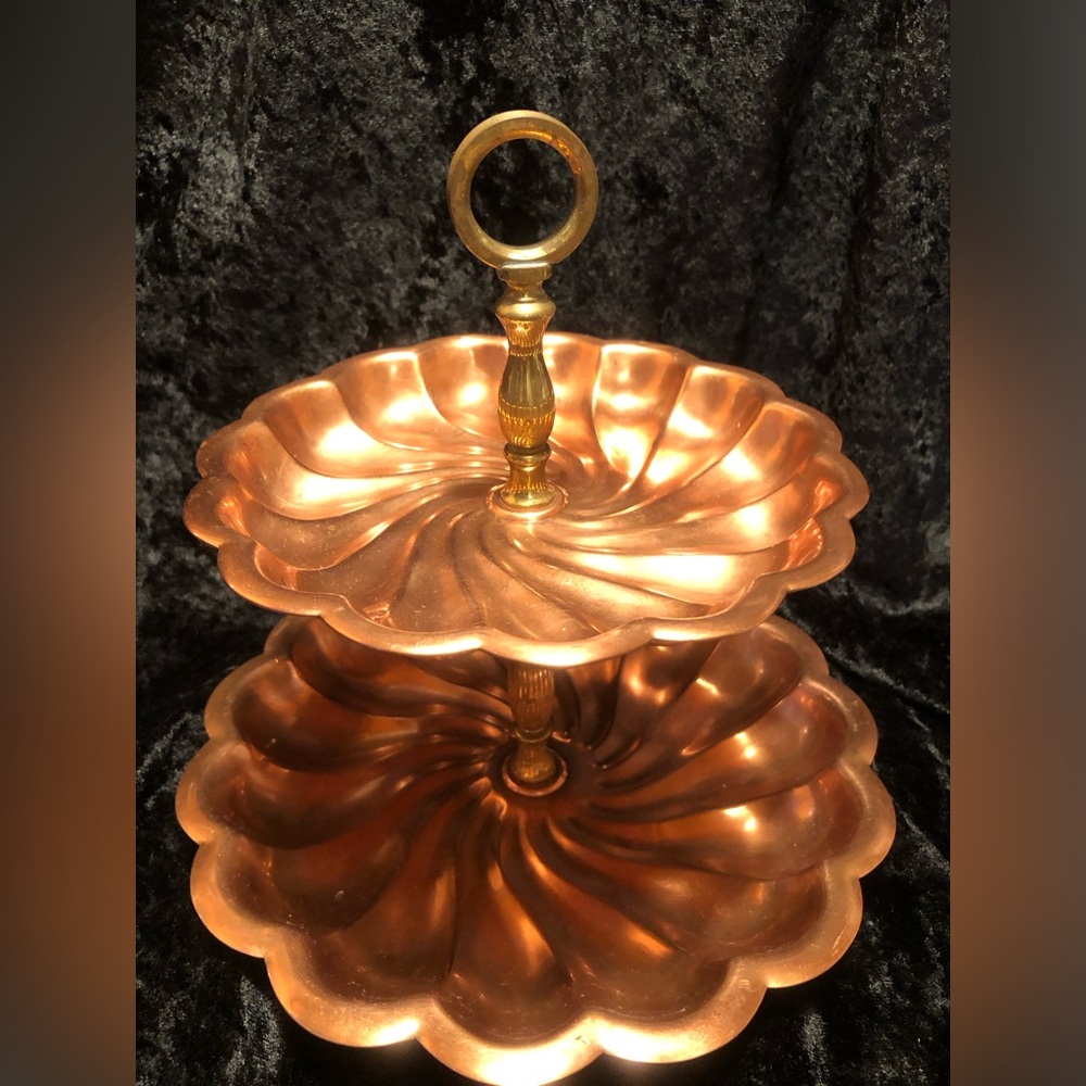 10242 Copper 2 Tiered Tidbit Candy Tray Heavy Duty Brass Handle Swirled Shiny